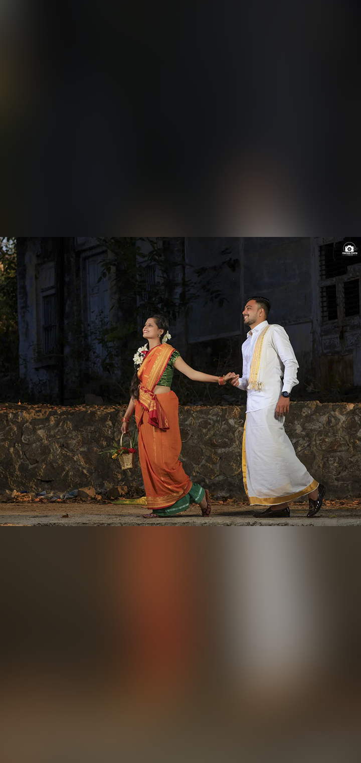 friends photo fashion Pose Image