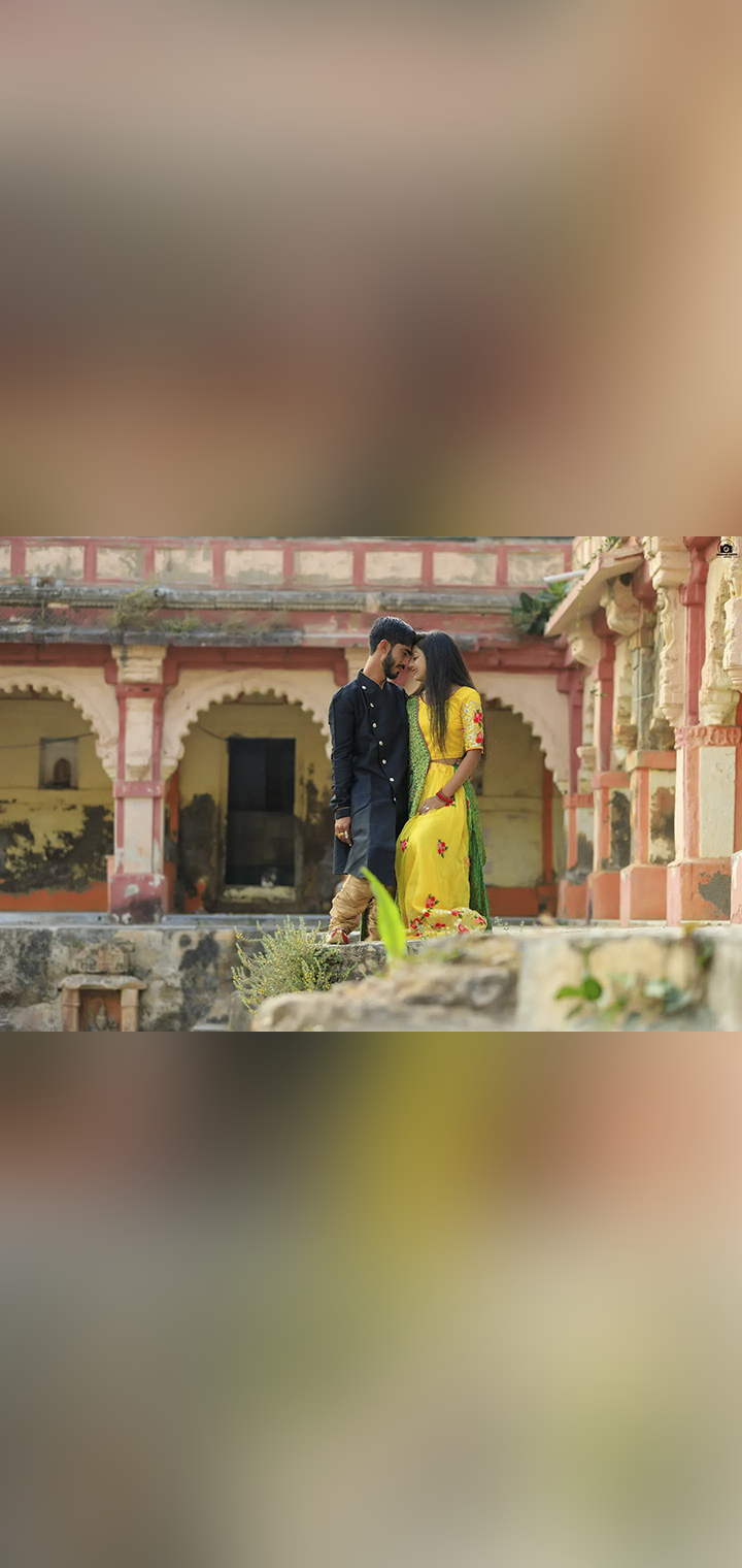 friends photo fashion Pose Image