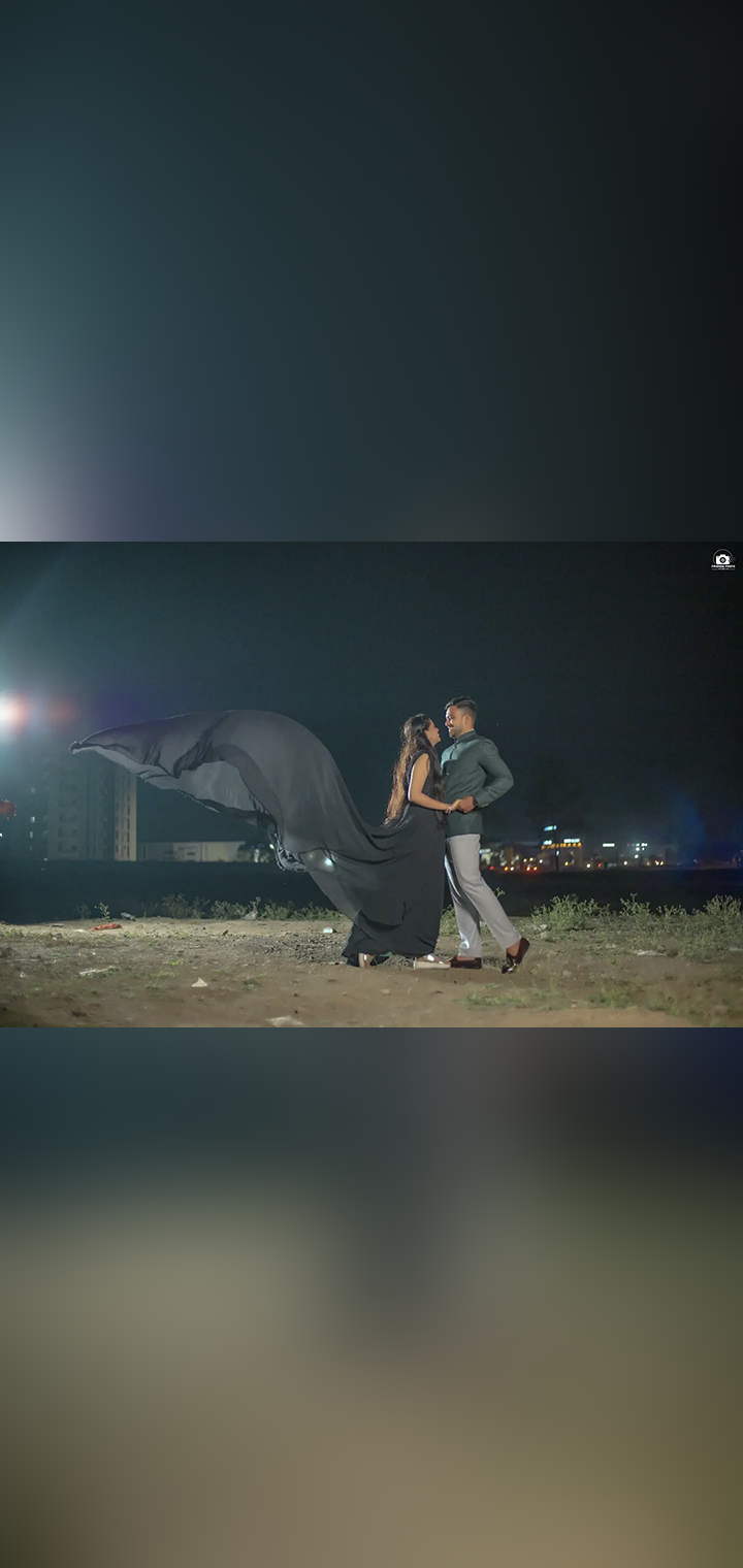 friends photo fashion Pose Image