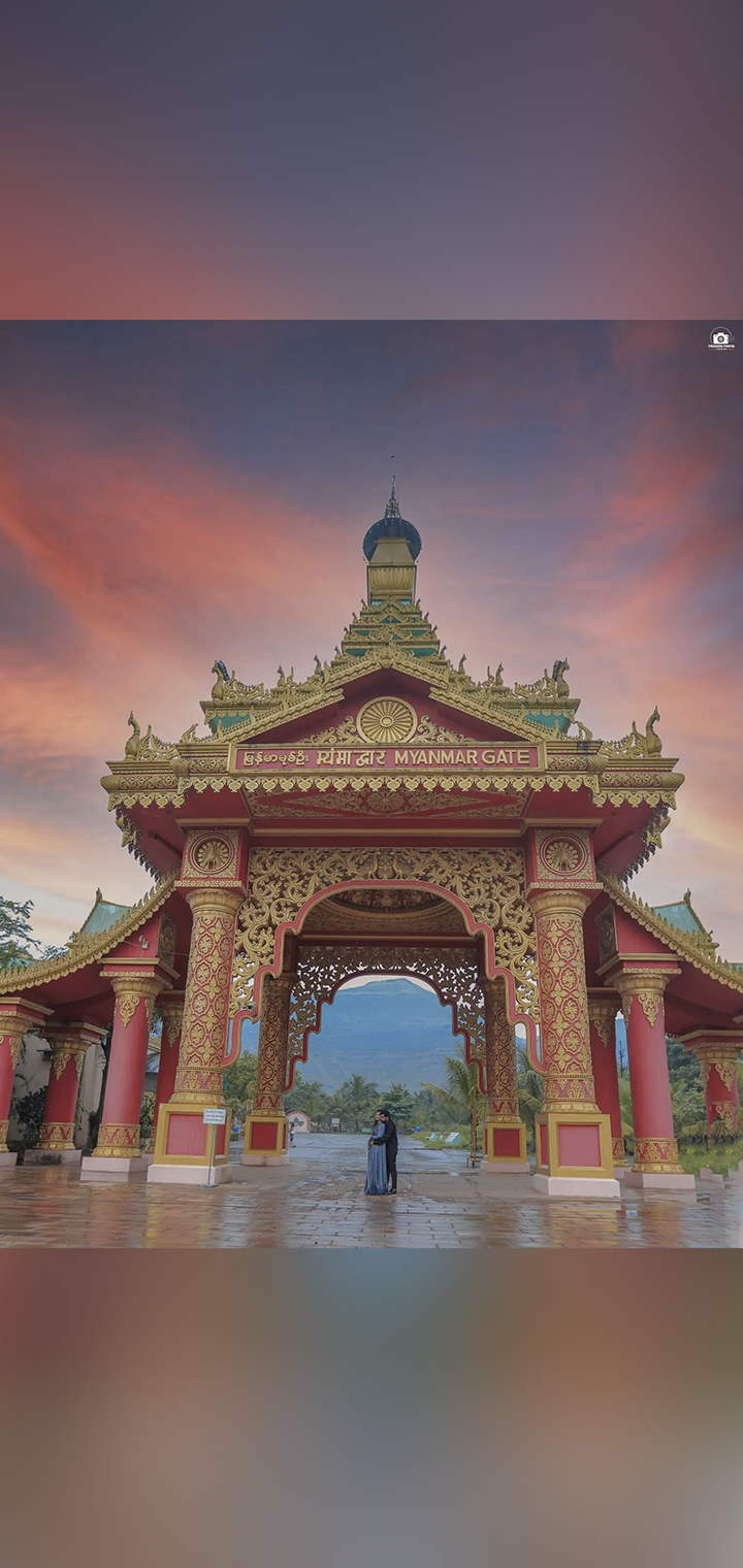 friends photo fashion Pose Image