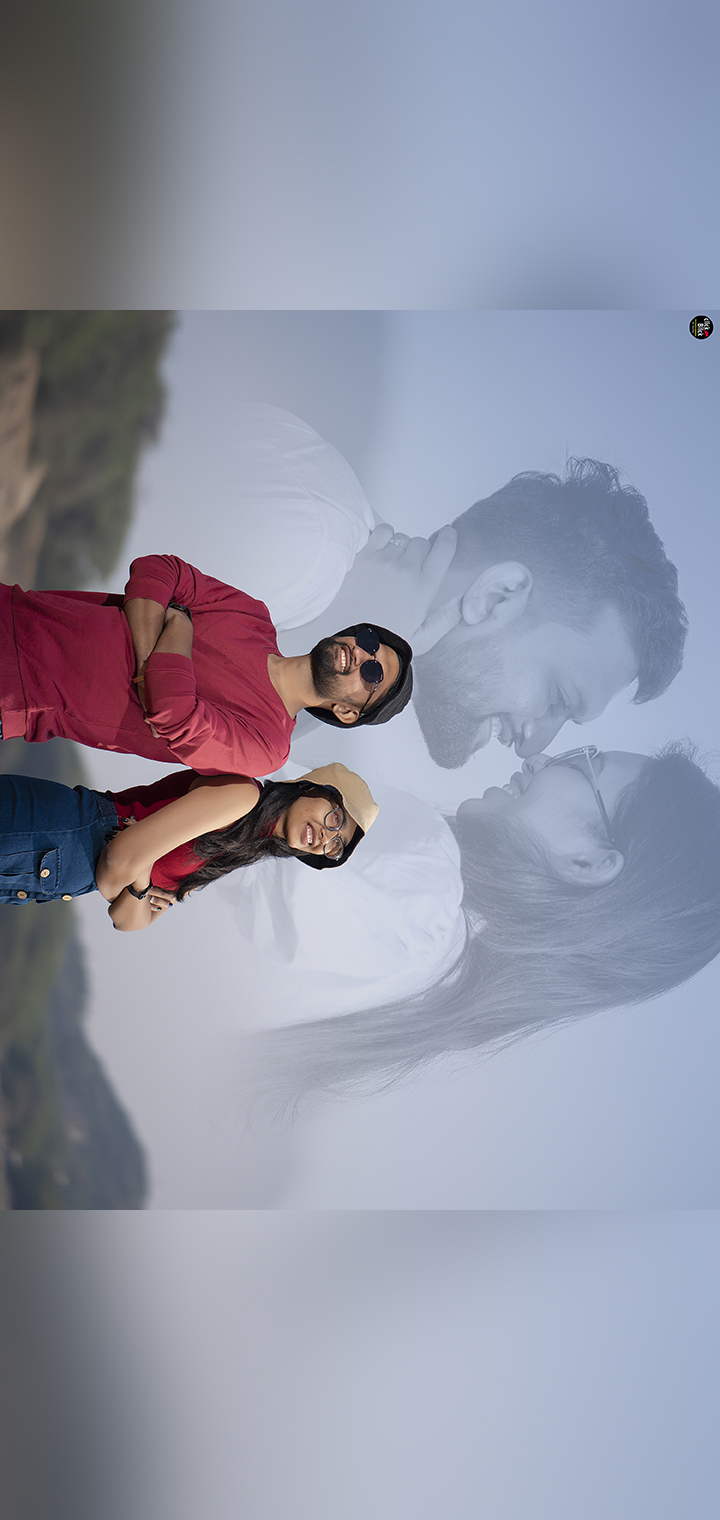 CLICK BLICK Pose Image