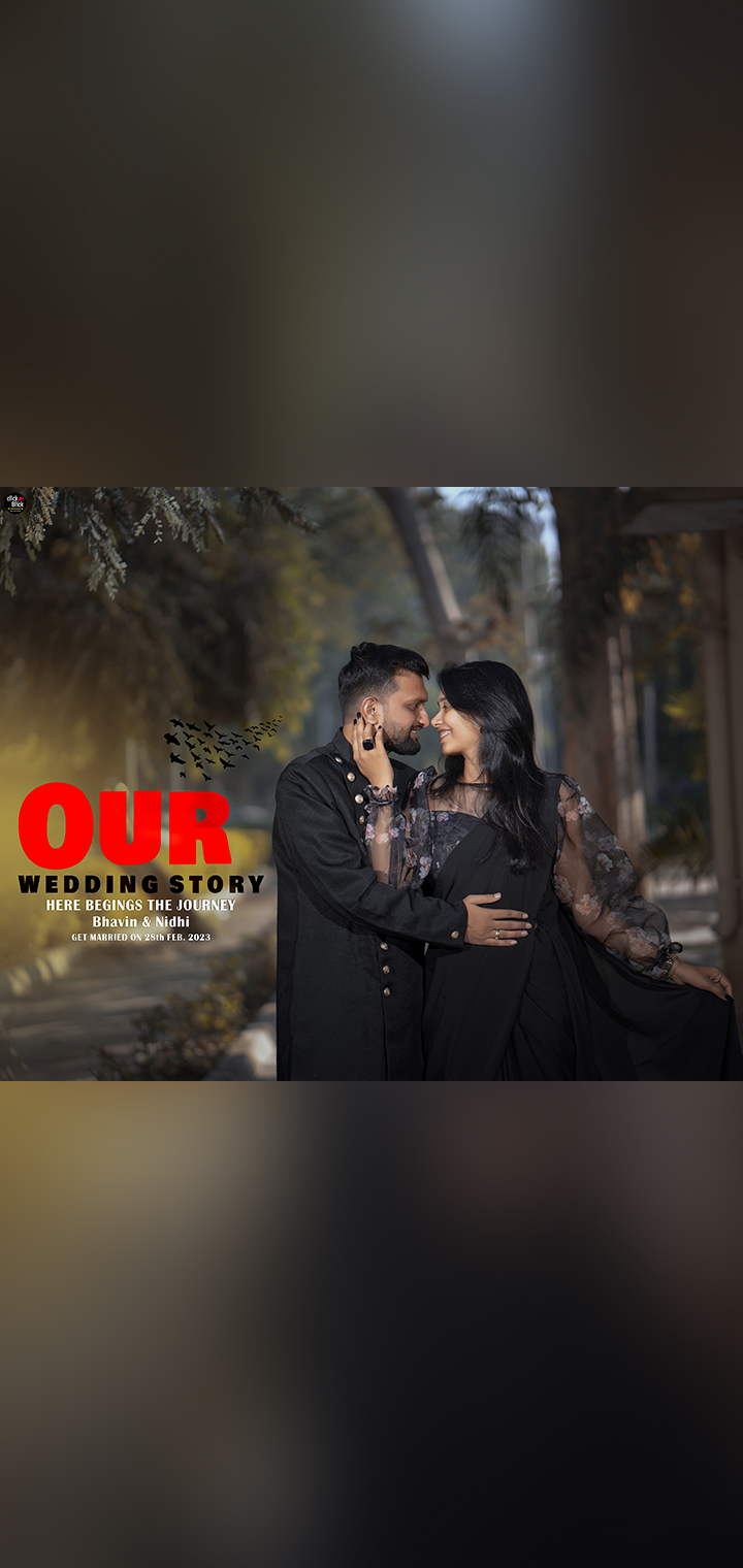 CLICK BLICK Pose Image