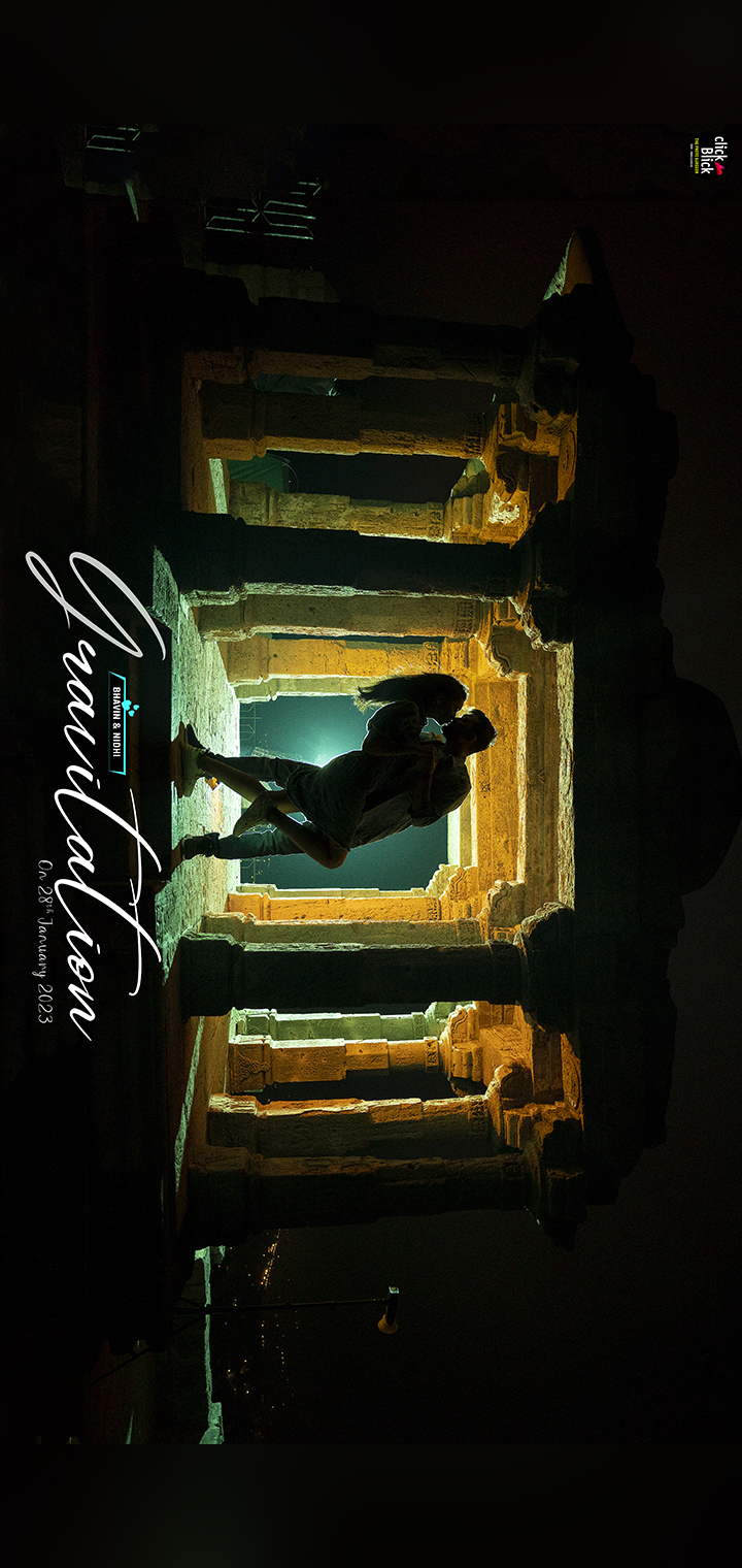 CLICK BLICK Pose Image
