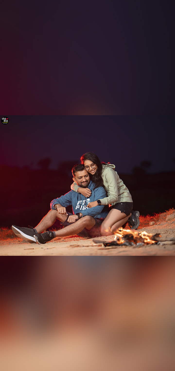 CLICK BLICK Pose Image
