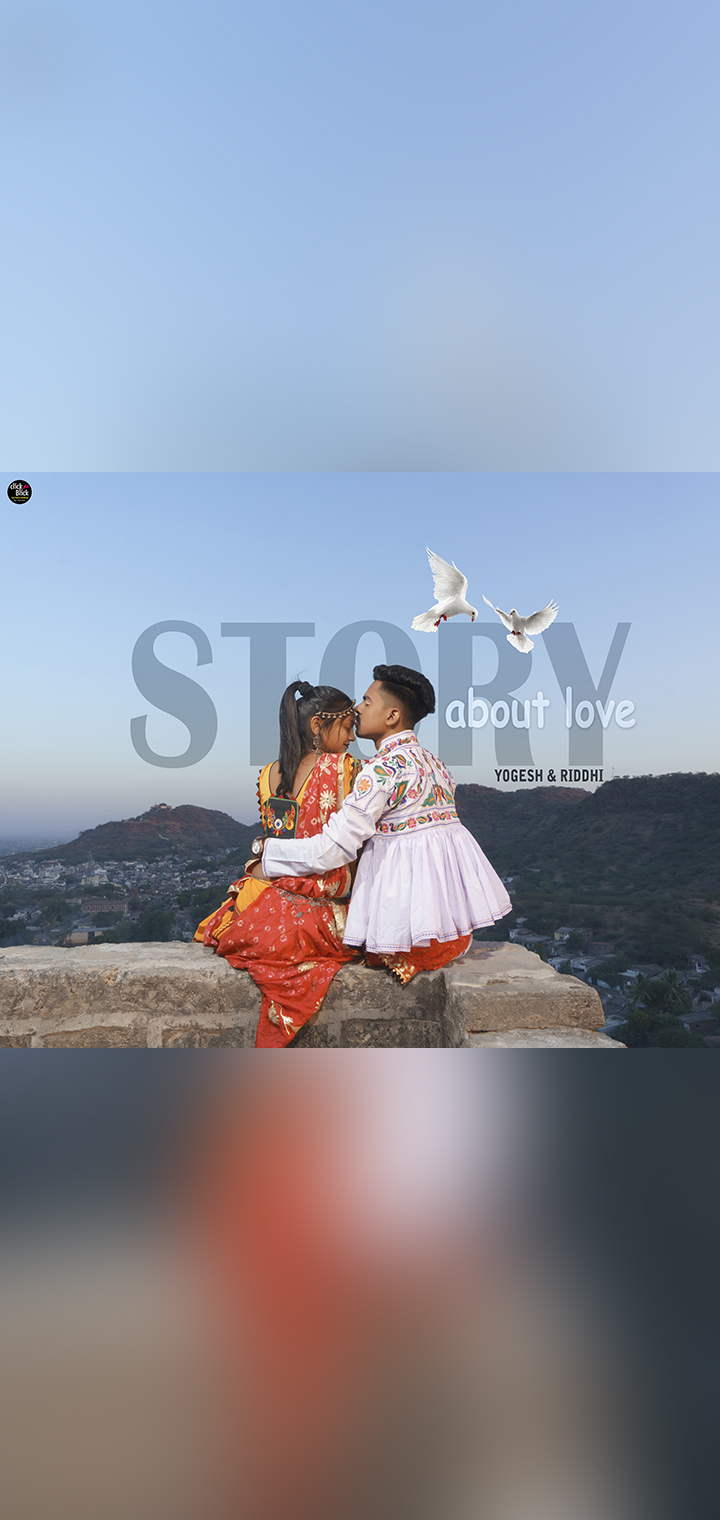 CLICK BLICK Pose Image