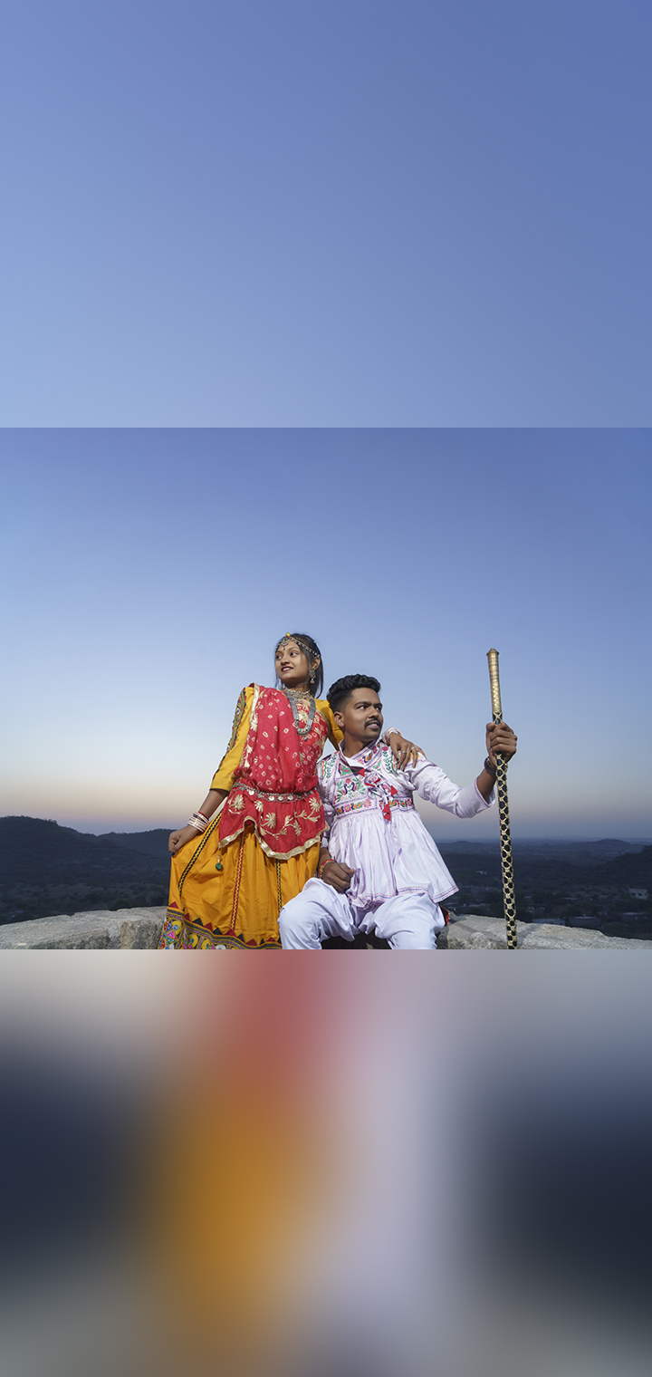 CLICK BLICK Pose Image