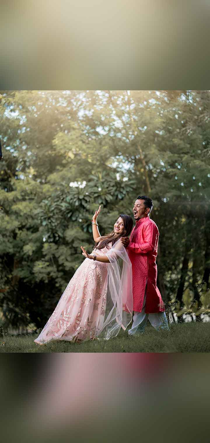 CLICK BLICK Pose Image