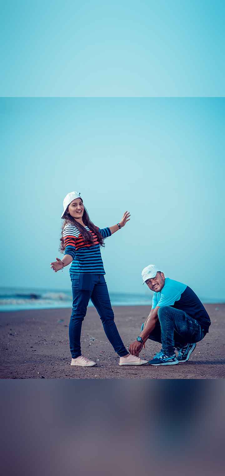 CLICK BLICK Pose Image