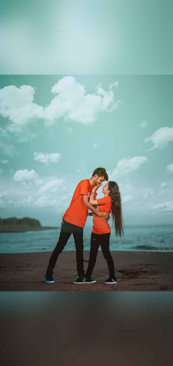 CLICK BLICK Pose Image