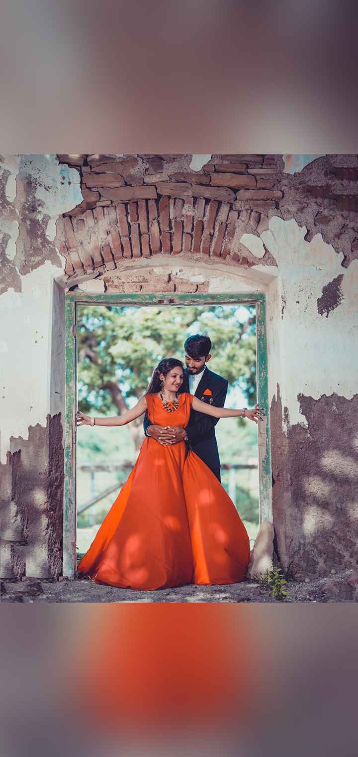 CLICK BLICK Pose Image