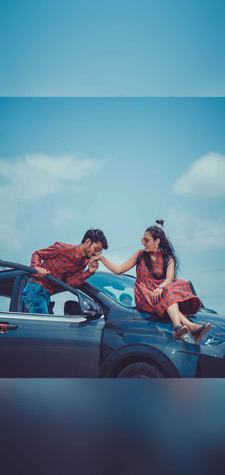 CLICK BLICK Pose Image