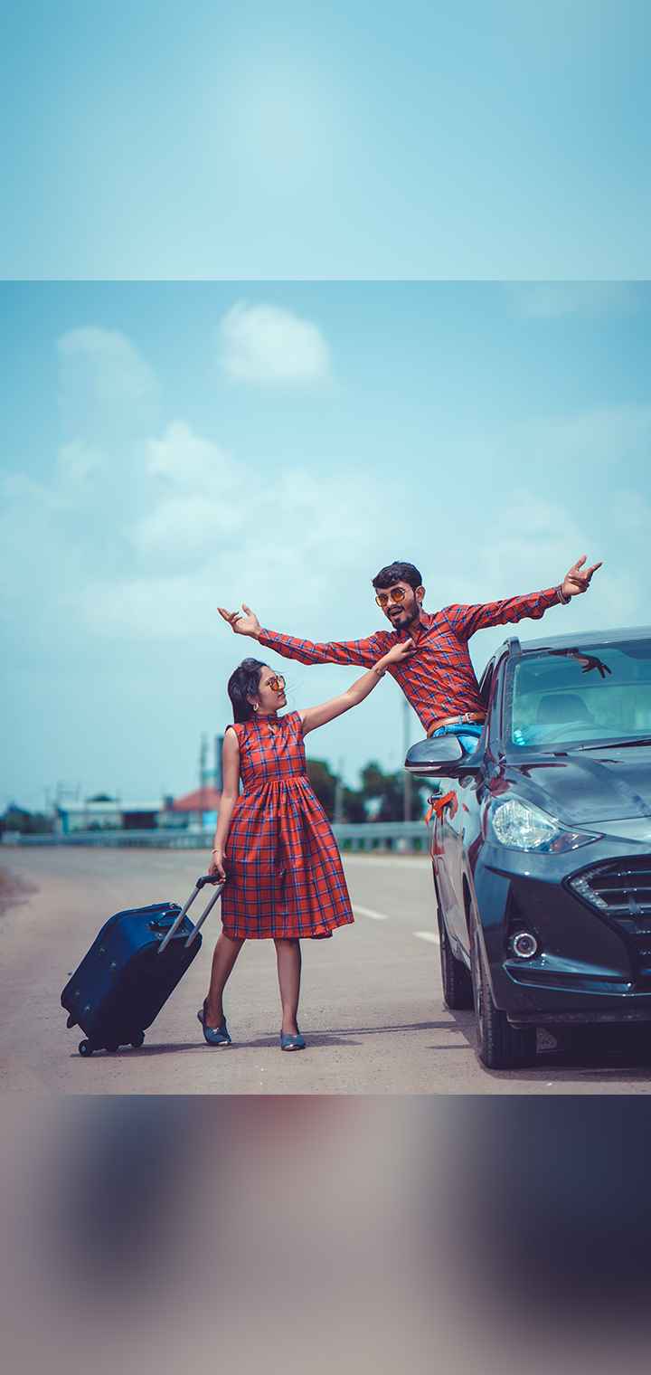 CLICK BLICK Pose Image