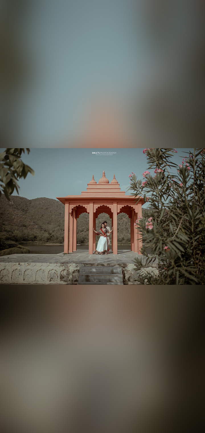 Dilus Photography Pose Image