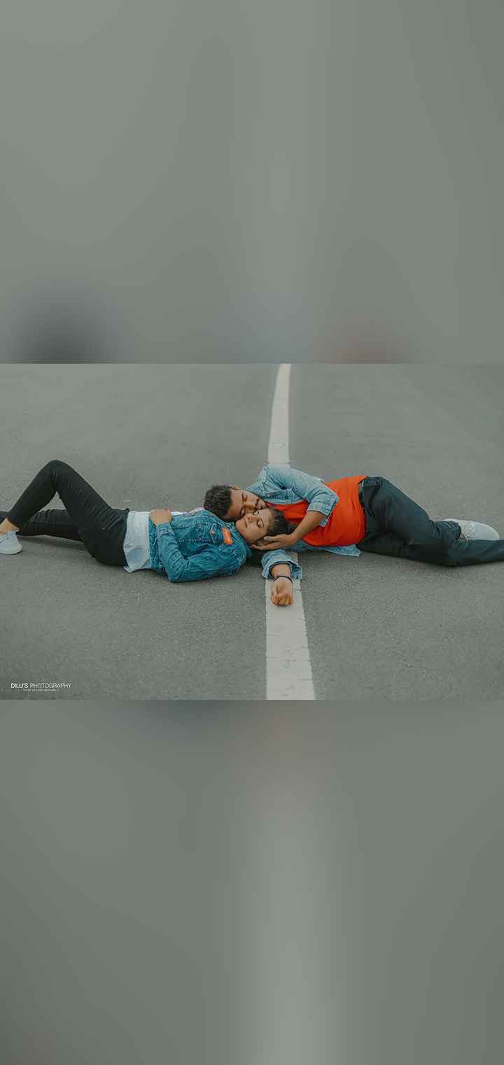 Dilus Photography Pose Image