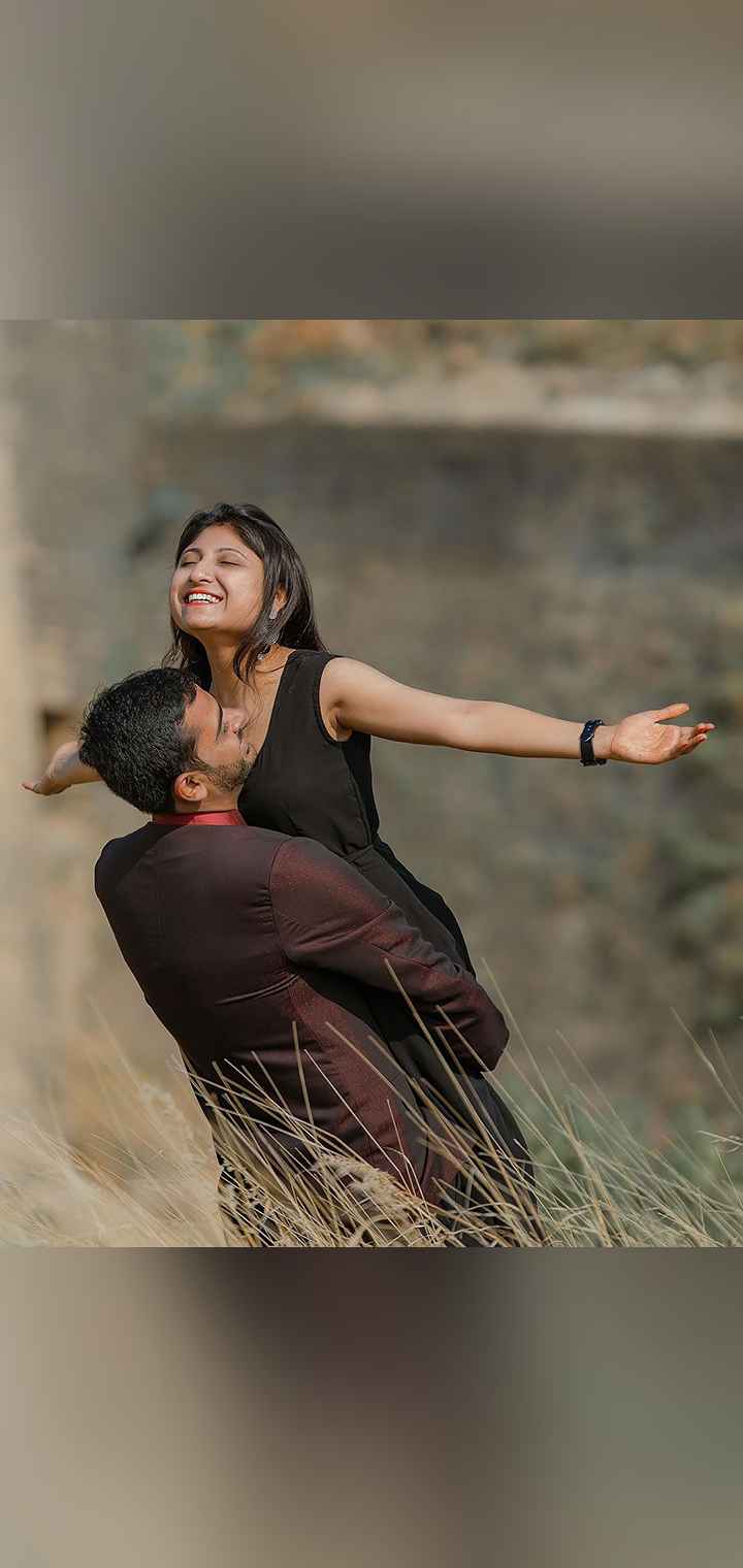 Dilus Photography Pose Image