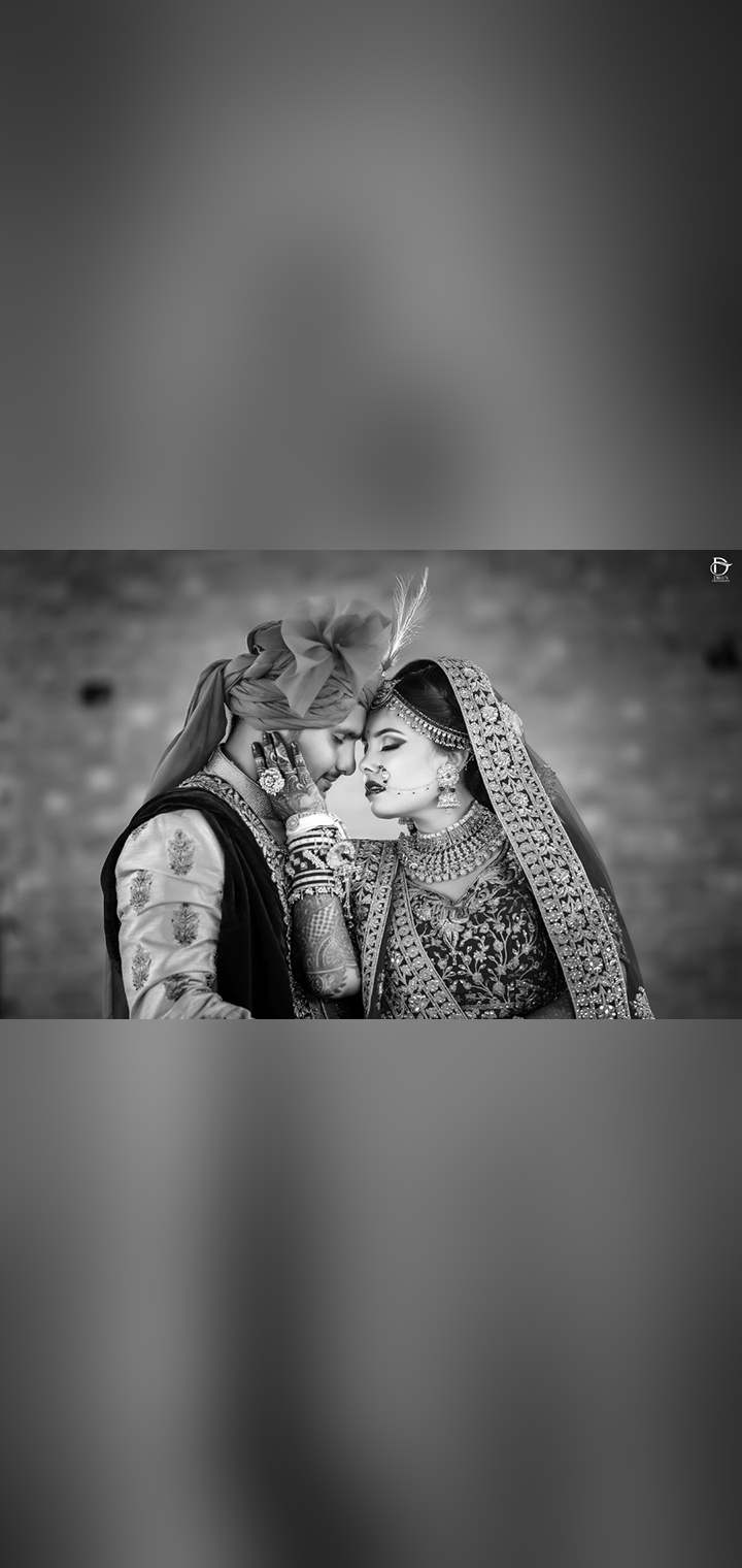 Dilus Photography Pose Image