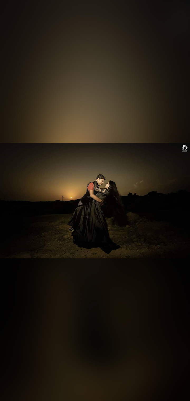 Dilus Photography Pose Image