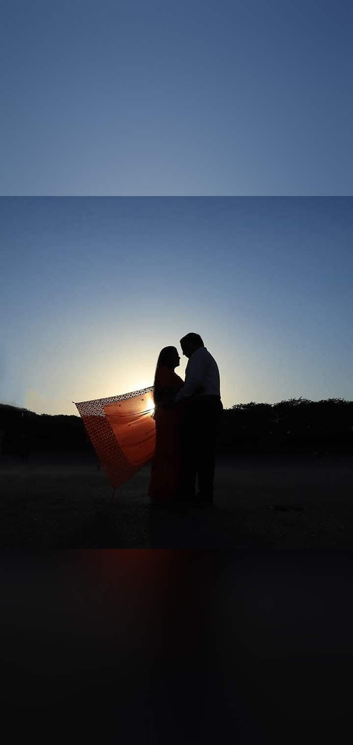 Dilus Photography Pose Image