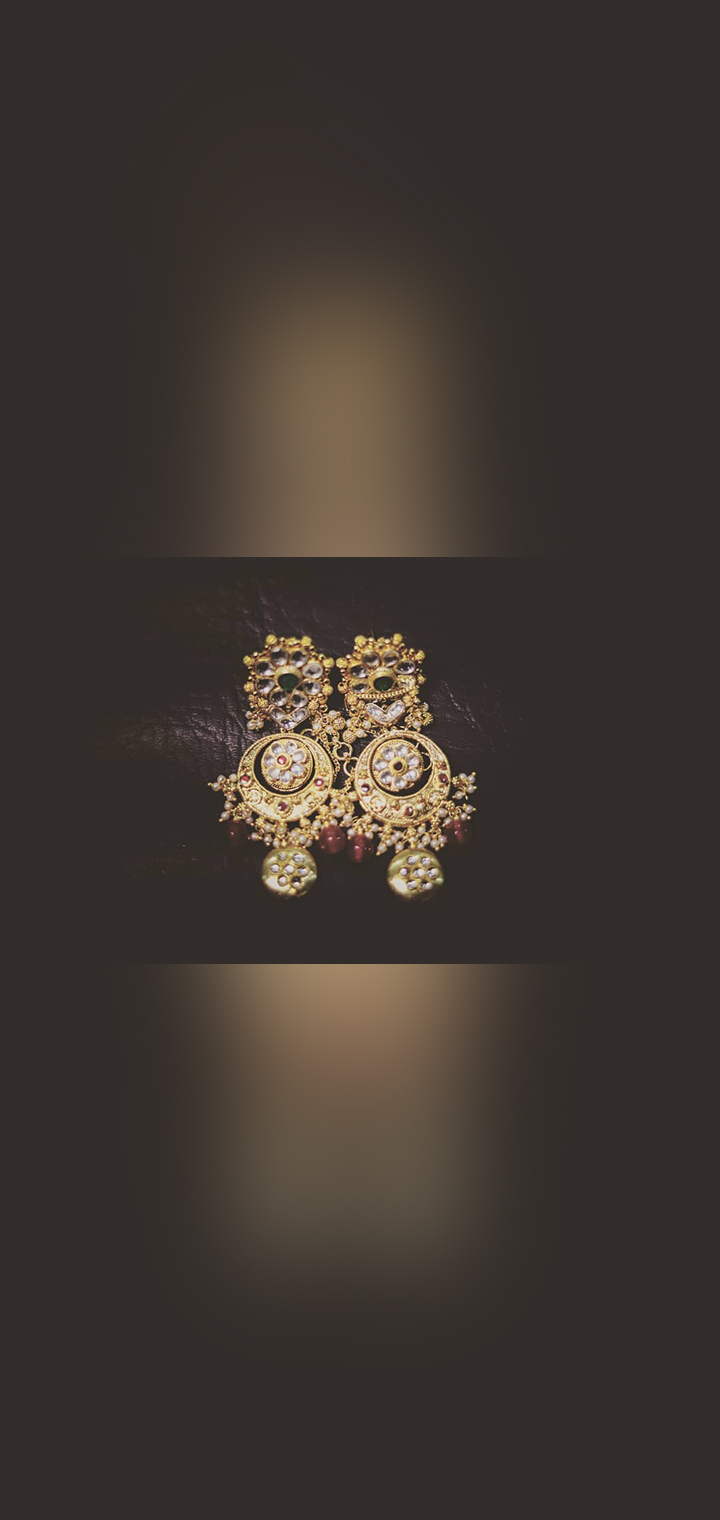 Dilus Photography Pose Image