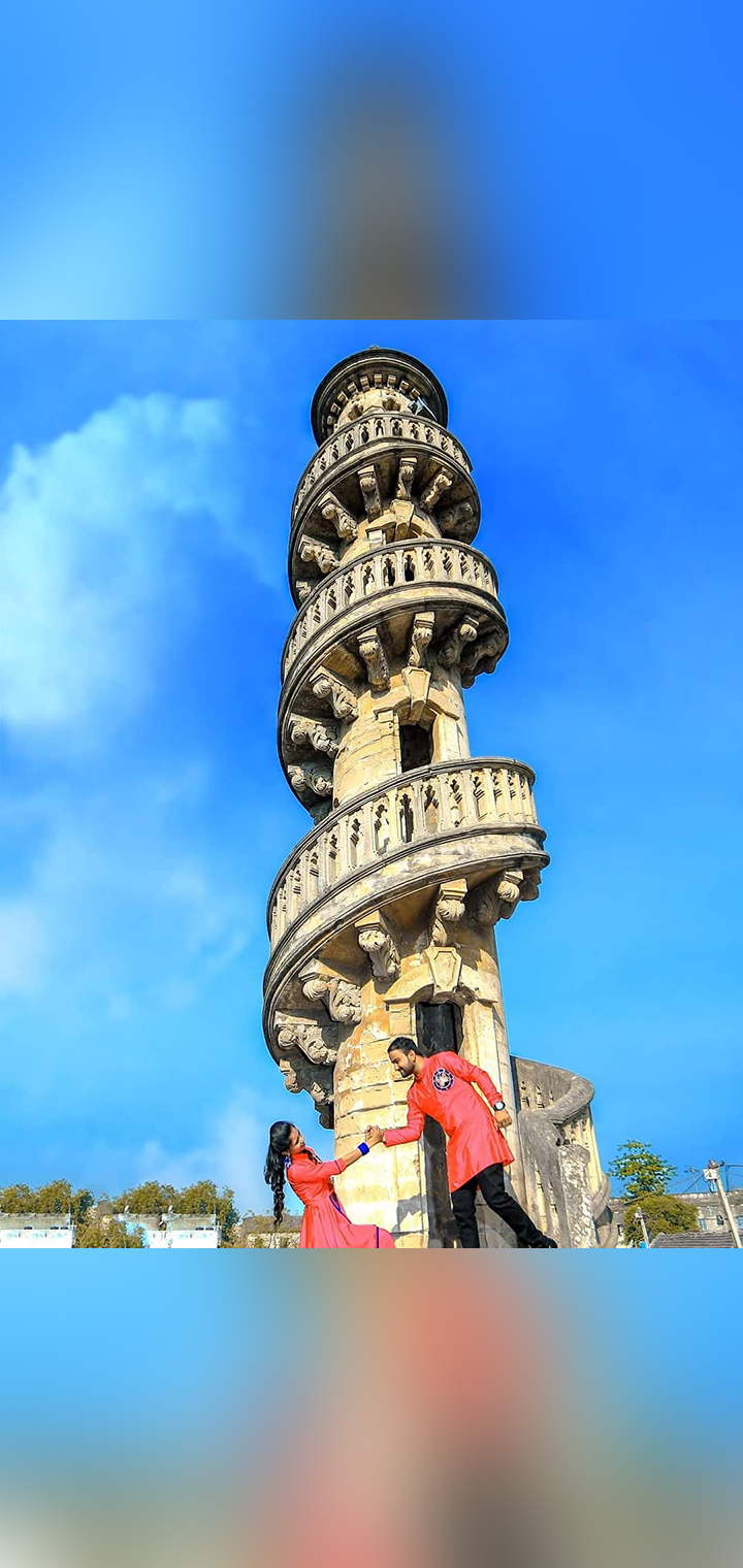 Dilus Photography Pose Image