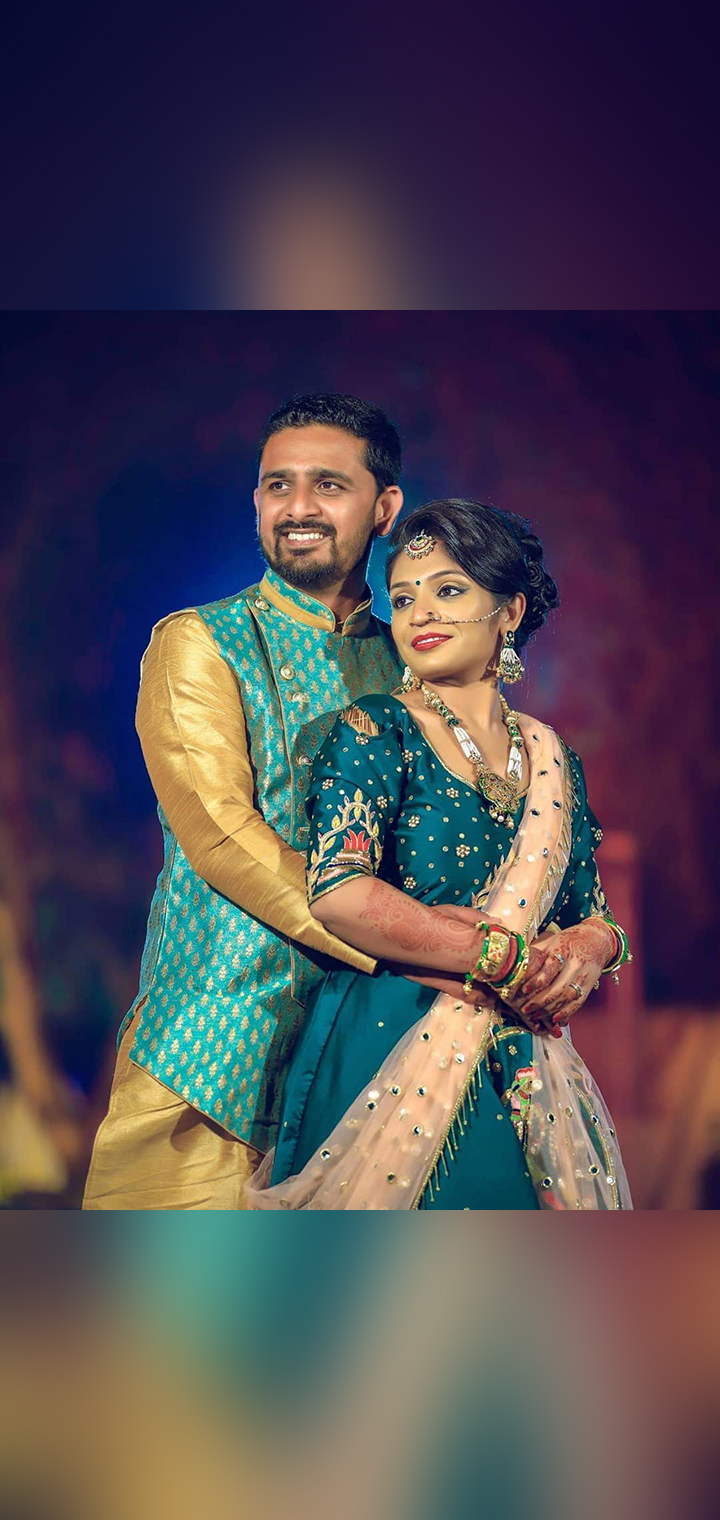 Dilus Photography Pose Image