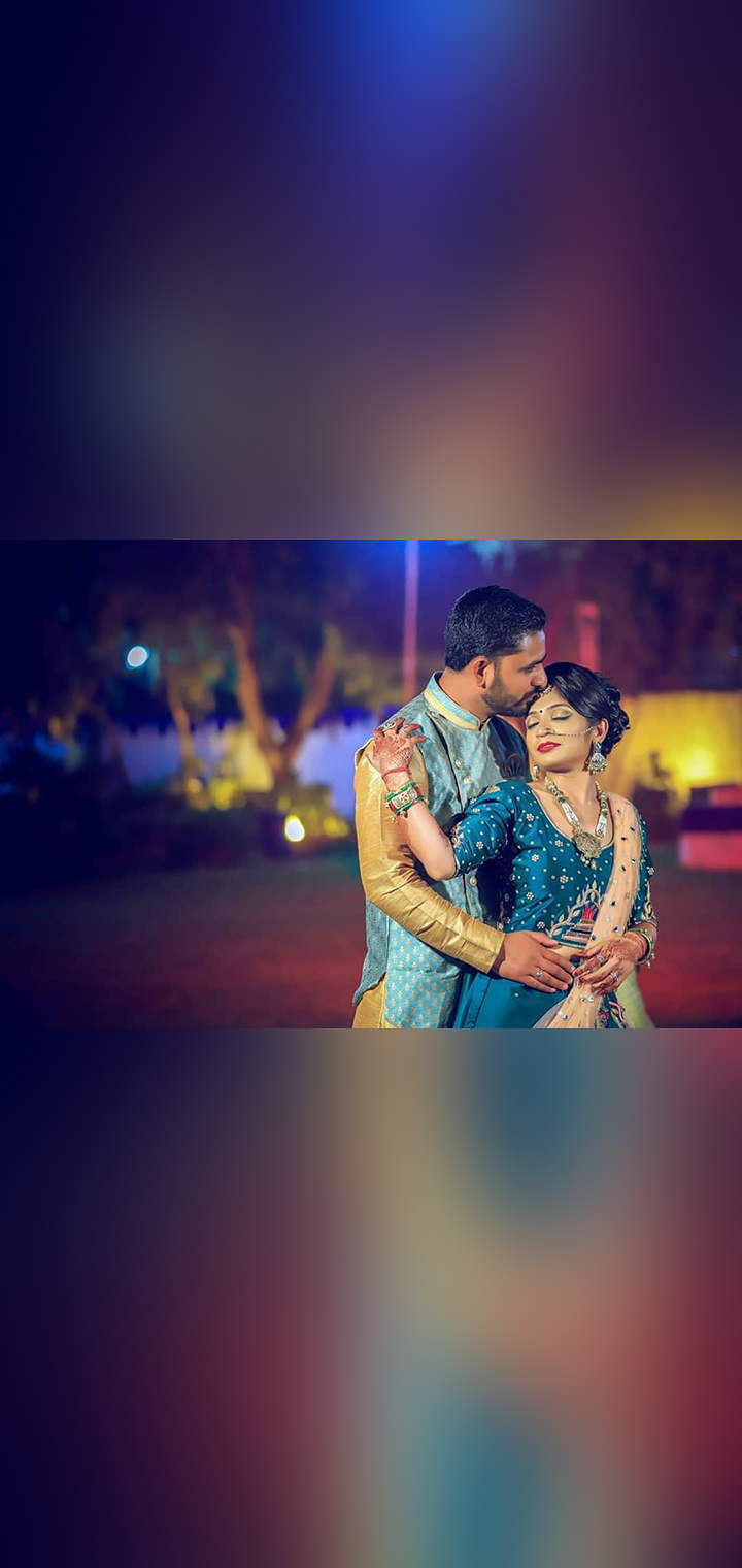 Dilus Photography Pose Image