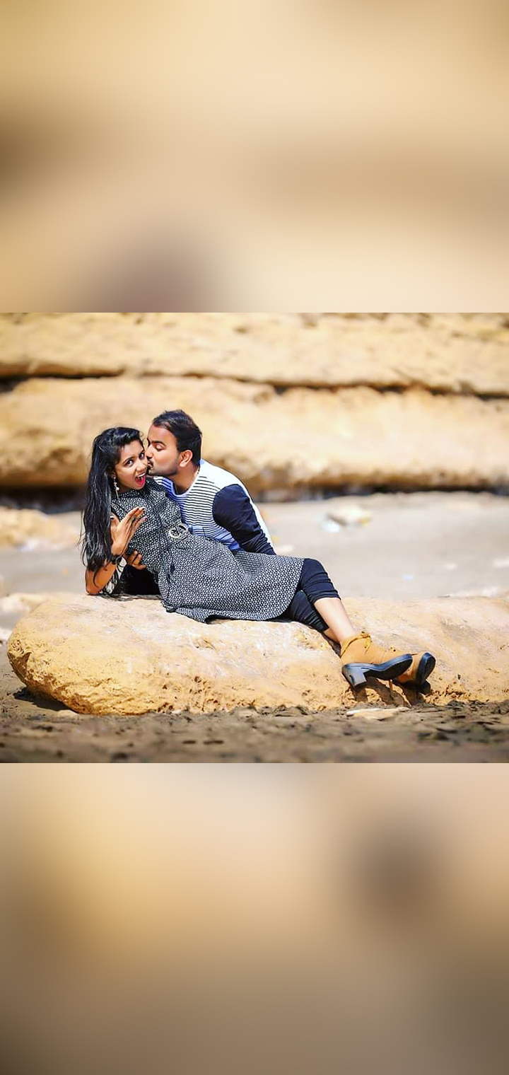 Dilus Photography Pose Image