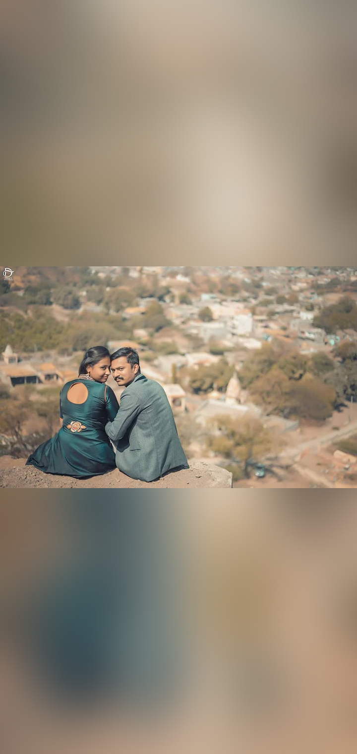 Dilus Photography Pose Image