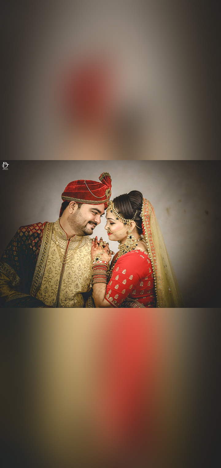 Dilus Photography Pose Image