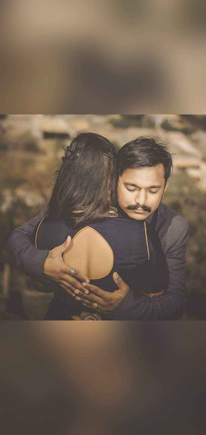 Dilus Photography Pose Image