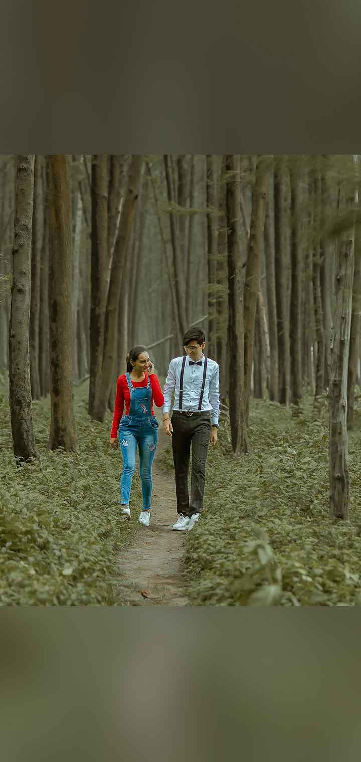 Dilus Photography Pose Image