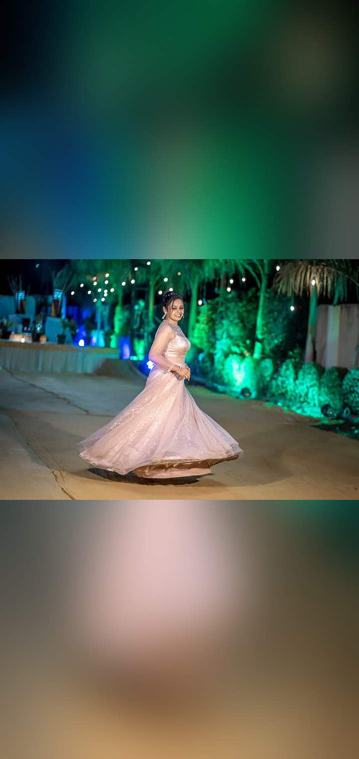 Dilus Photography Pose Image