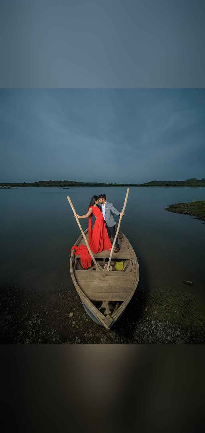 Dilus Photography Pose Image