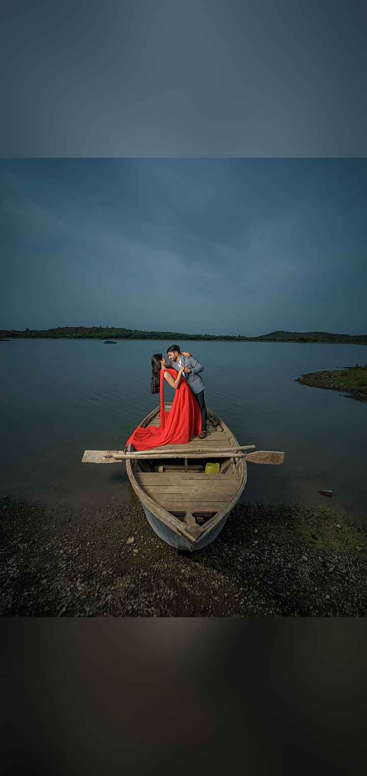 Dilus Photography Pose Image