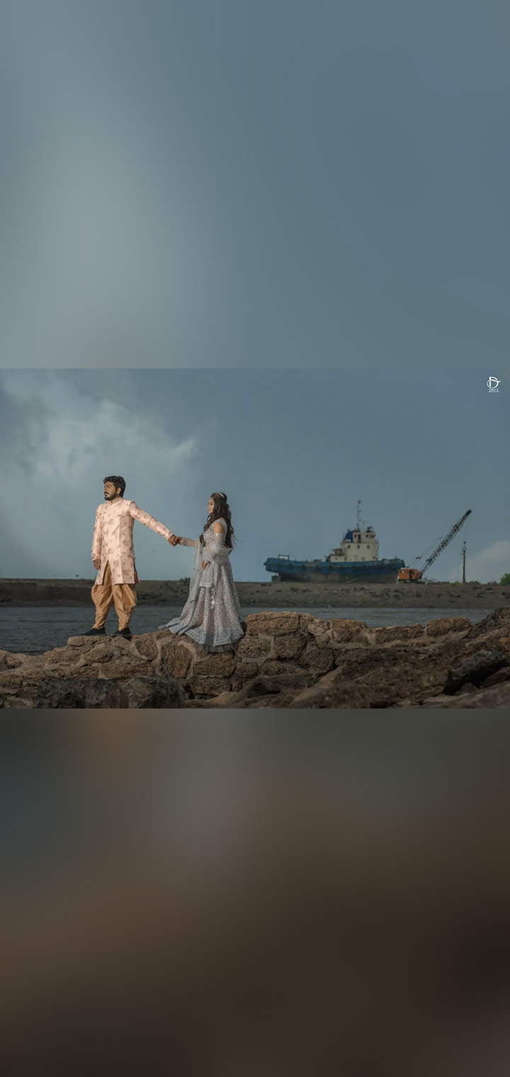 Dilus Photography Pose Image