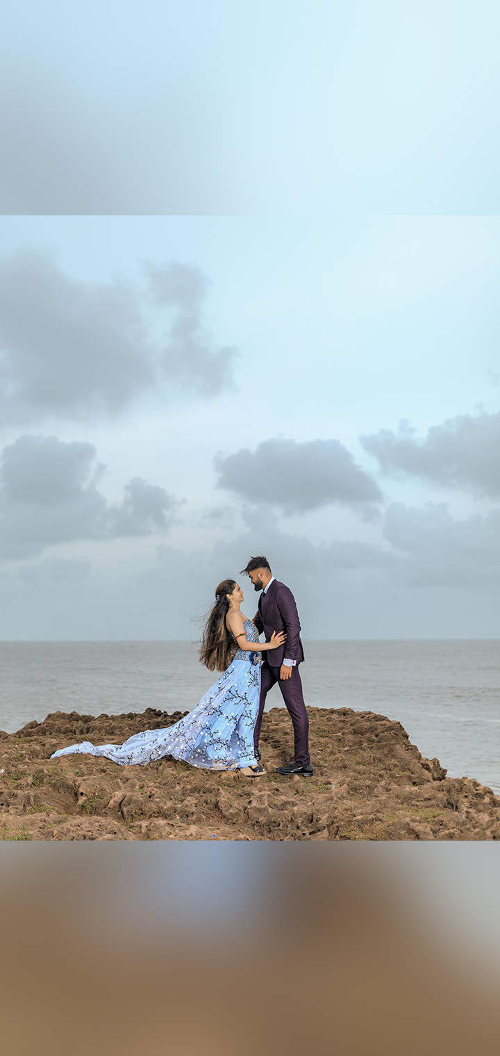 Dilus Photography Pose Image