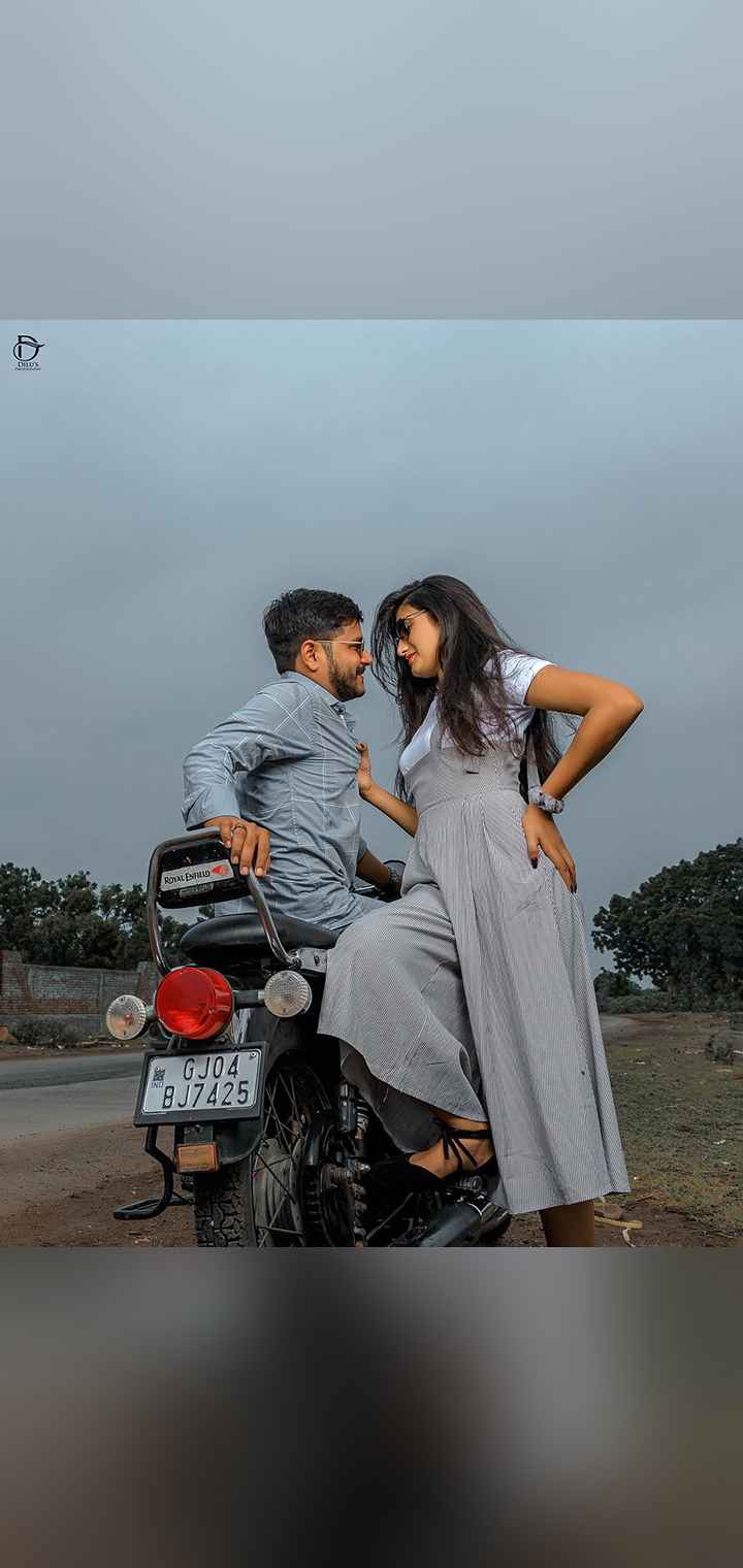 Dilus Photography Pose Image