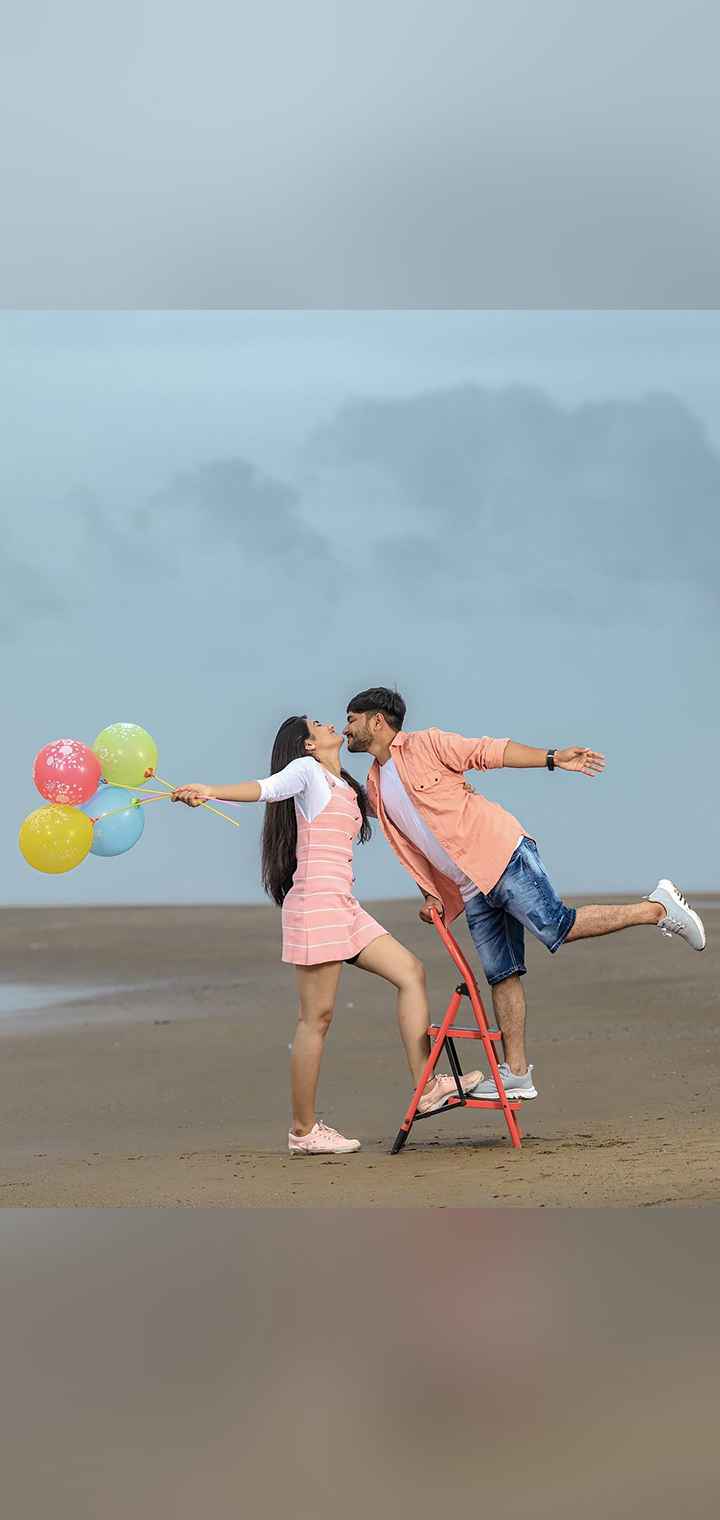 Dilus Photography Pose Image