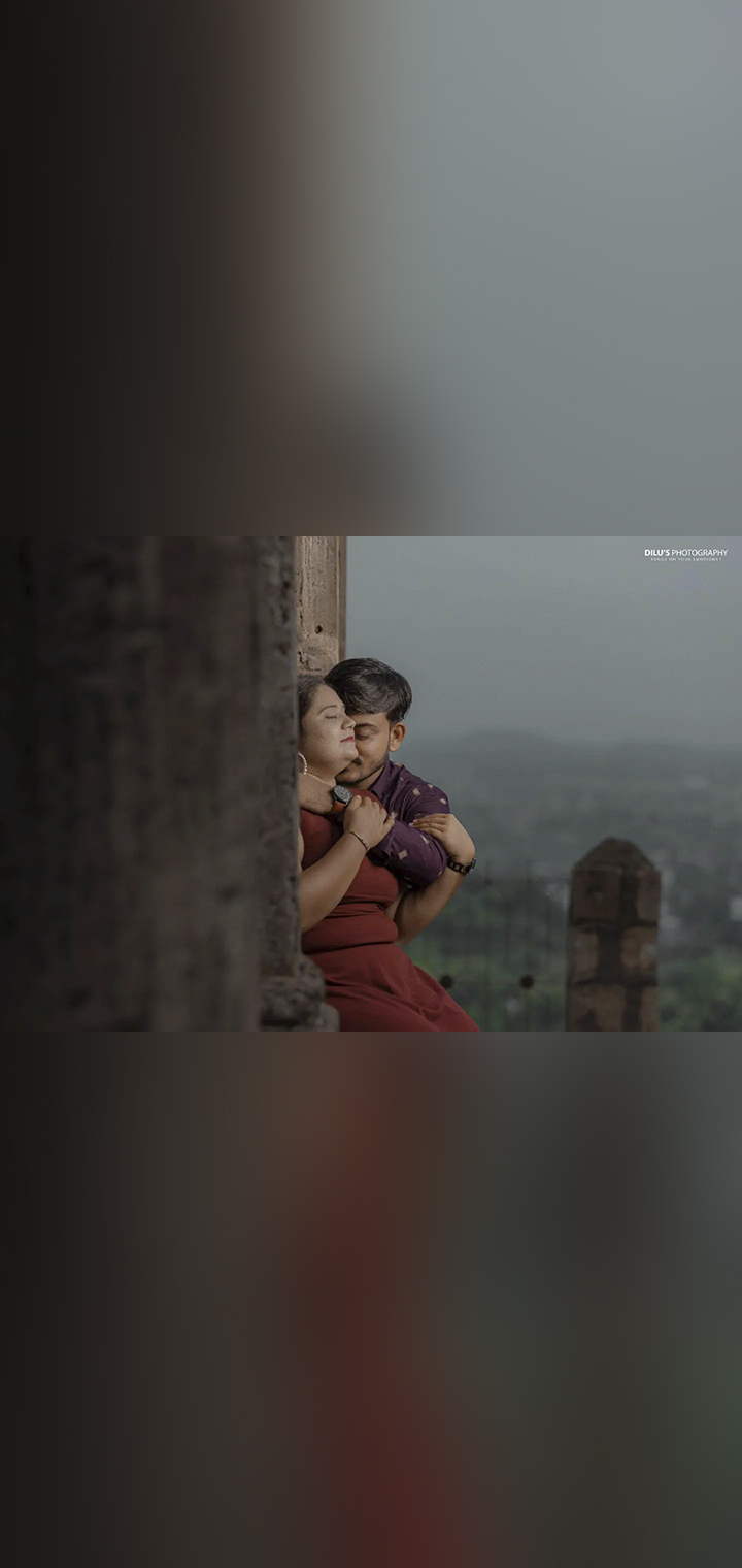 Dilus Photography Pose Image