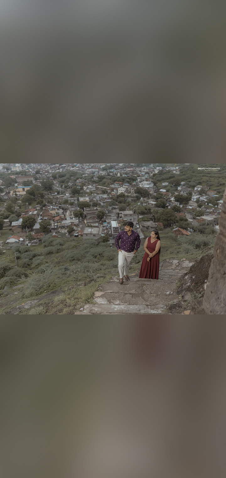 Dilus Photography Pose Image