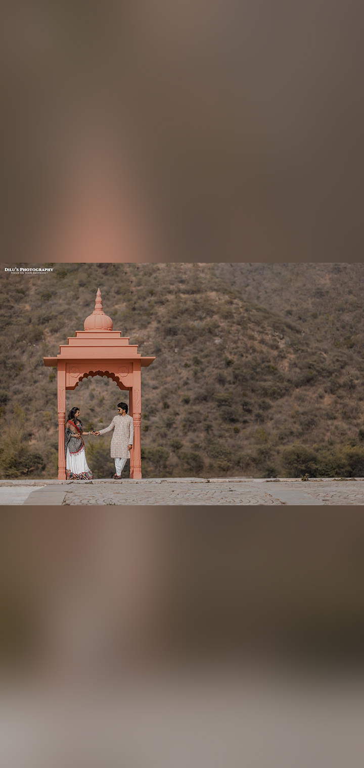 Dilus Photography Pose Image