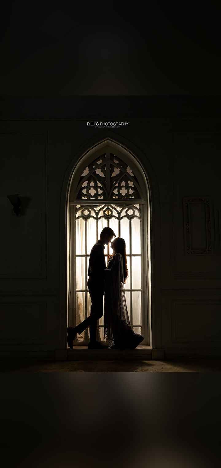 Dilus Photography Pose Image