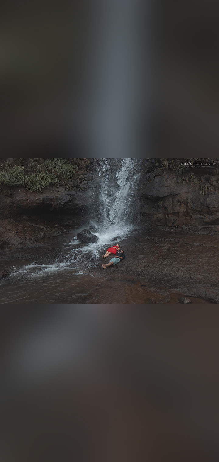 Dilus Photography Pose Image