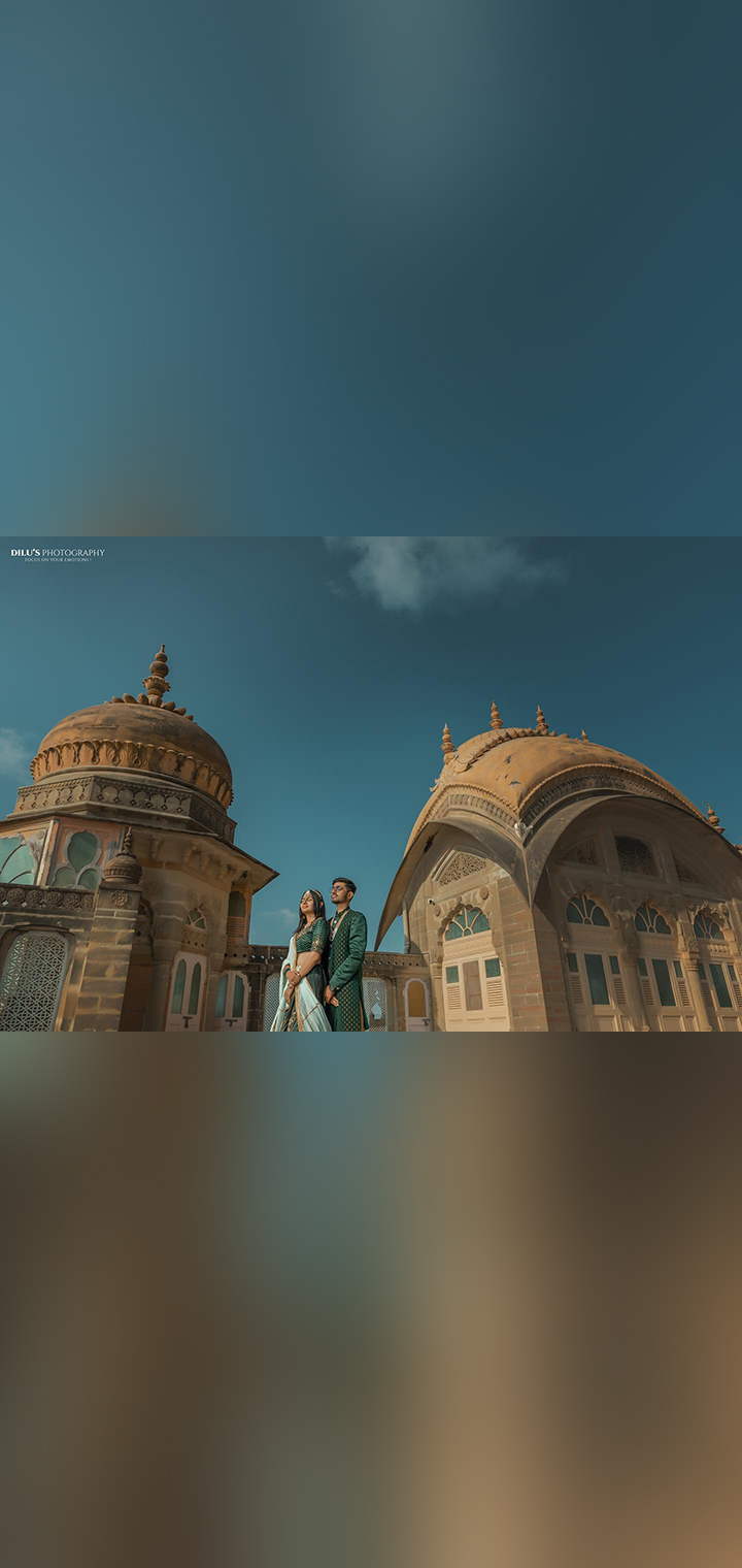 Dilus Photography Pose Image