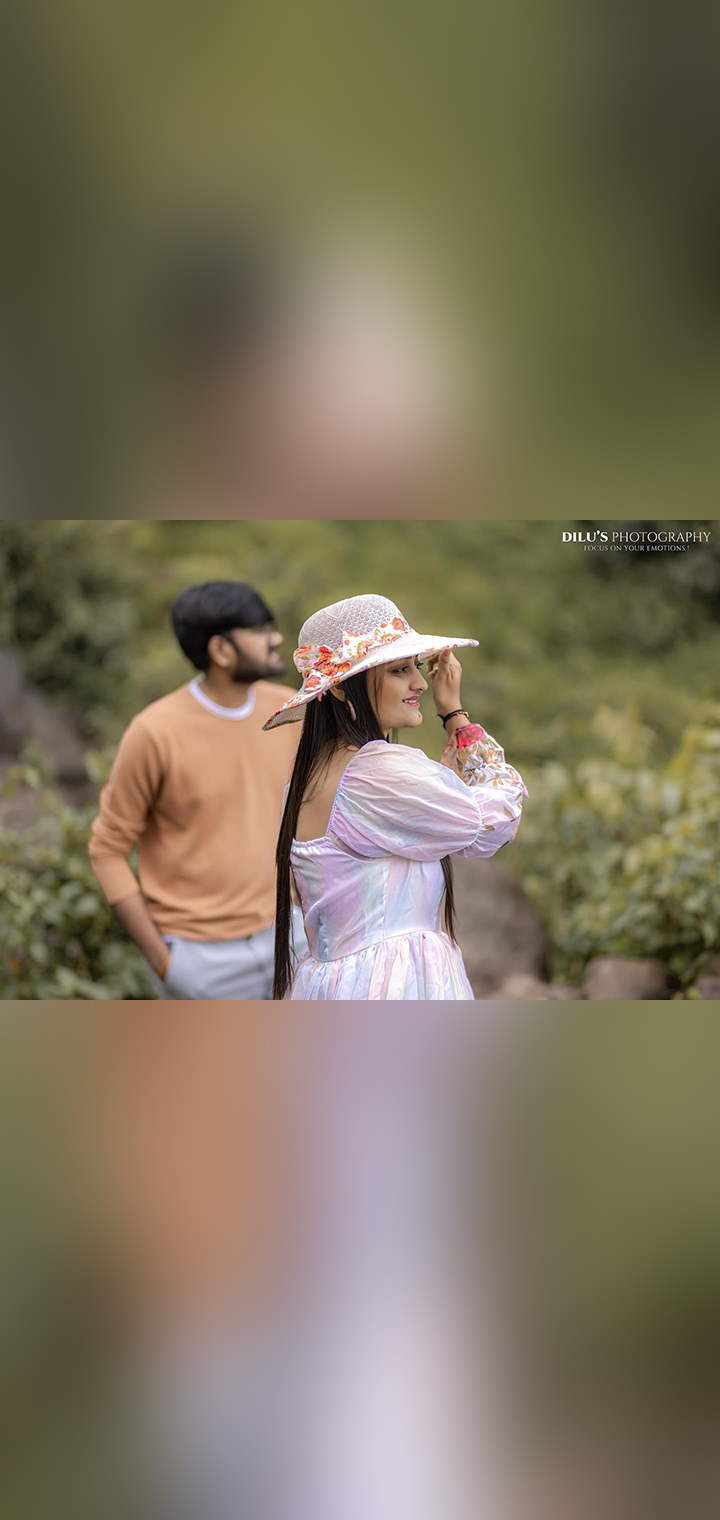 Dilus Photography Pose Image