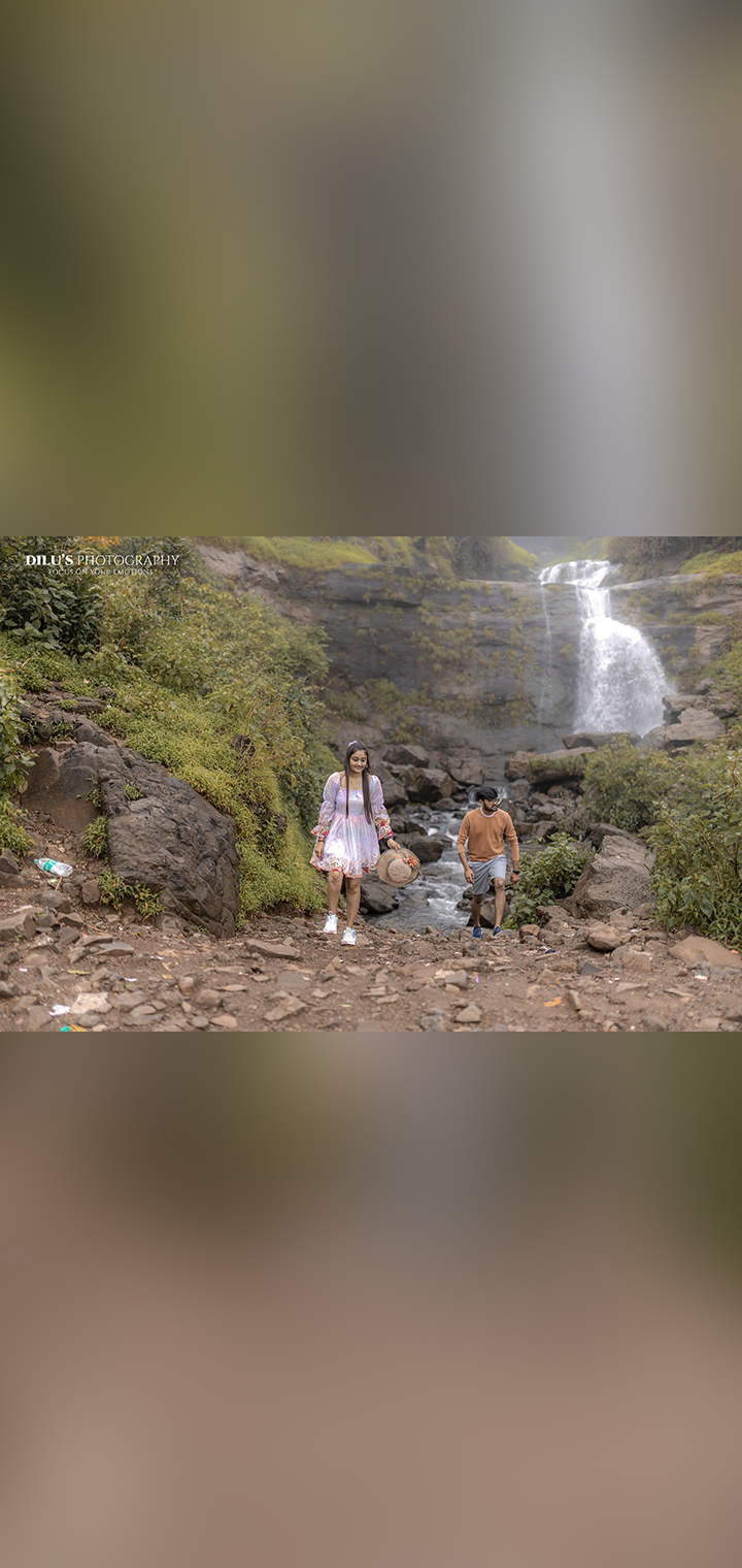 Dilus Photography Pose Image