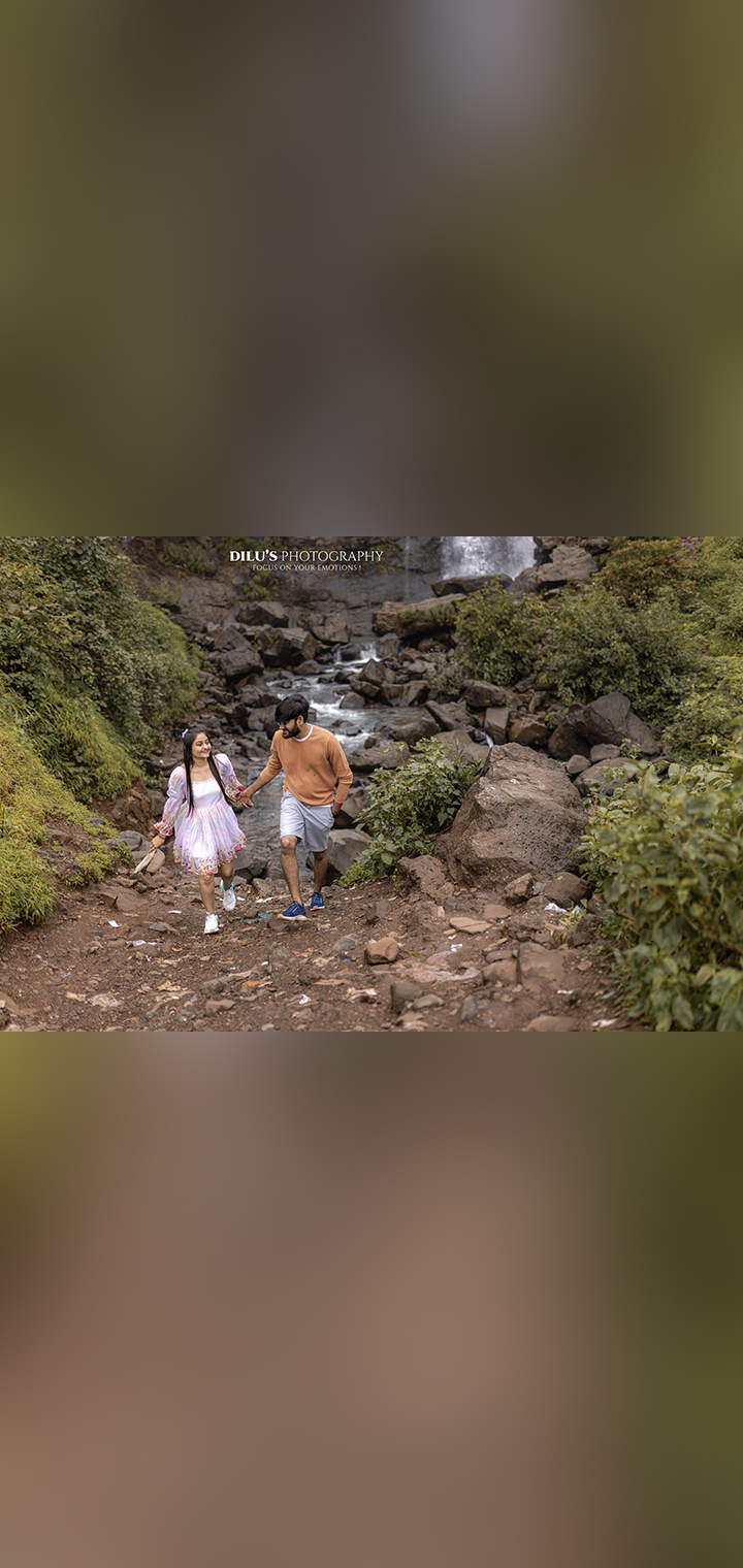 Dilus Photography Pose Image