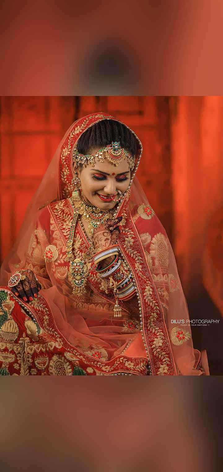 Dilus Photography Pose Image