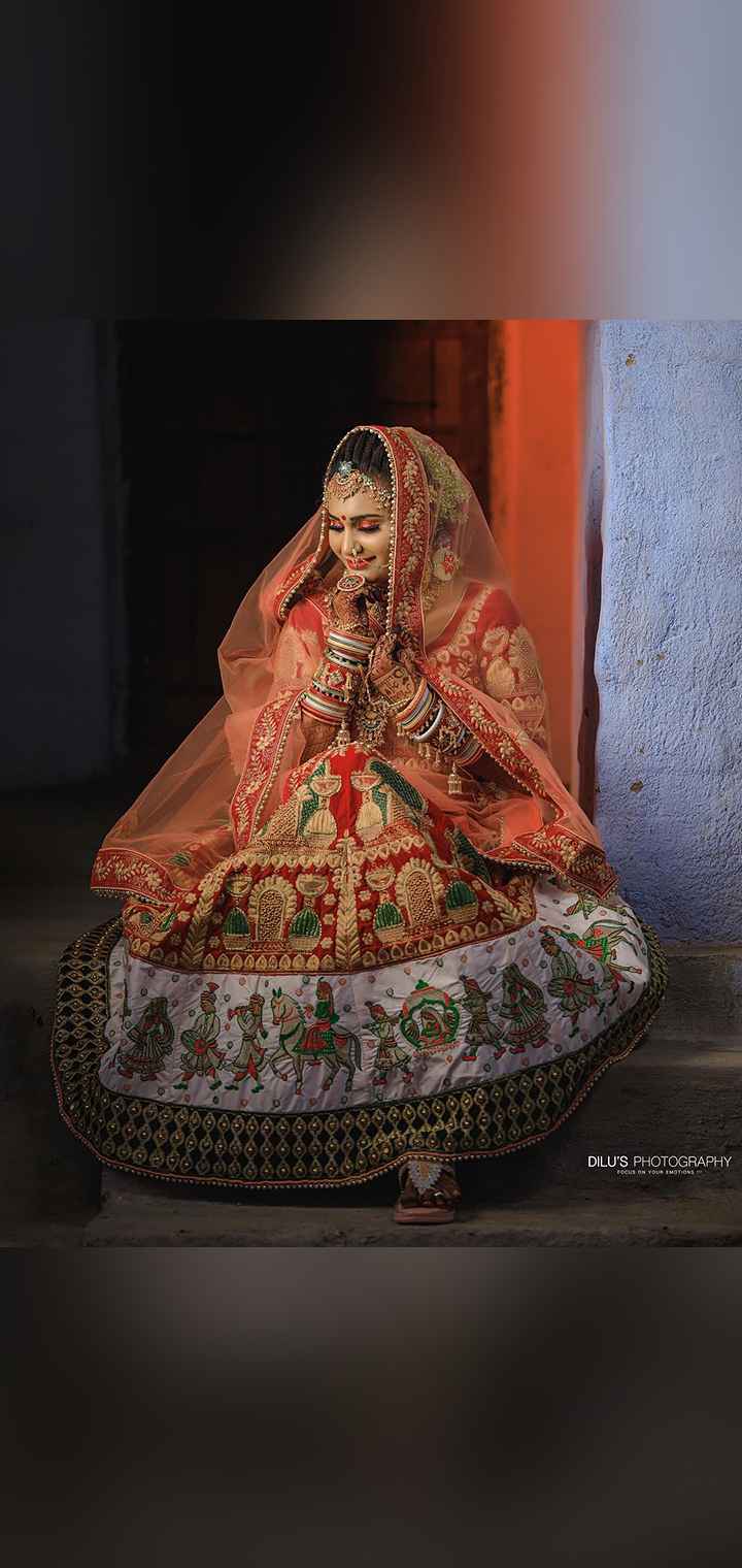 Dilus Photography Pose Image