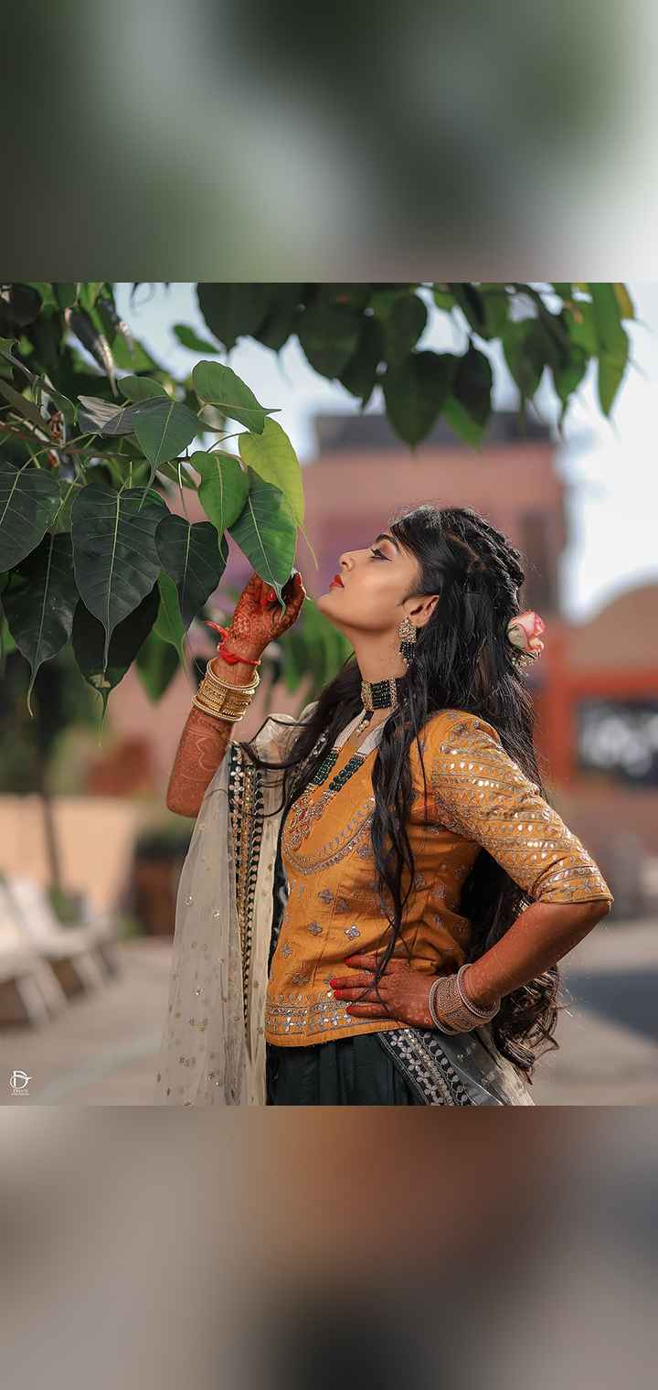 Dilus Photography Pose Image